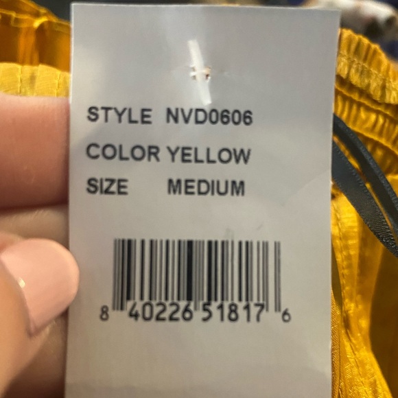 VICI Medium Yellow Puff Sleeve Babydoll Dress, Smocked Back, Knee Length NWT - Picture 6 of 9